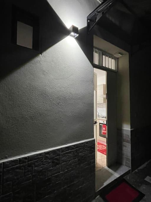 Holiday-Caroline Apartment ポンペイ エクステリア 写真